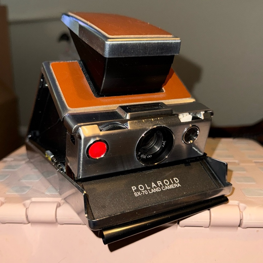 Polaroid SX-70 Land Camera